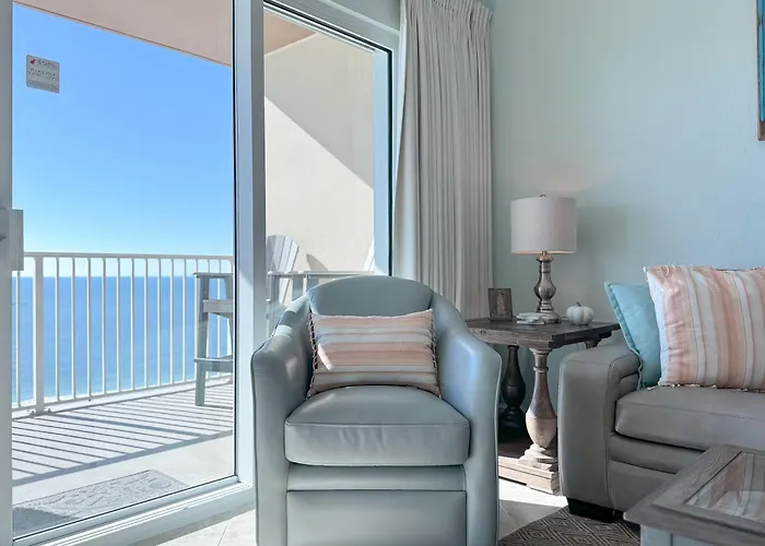Holiday home Crystal Shores West 403
