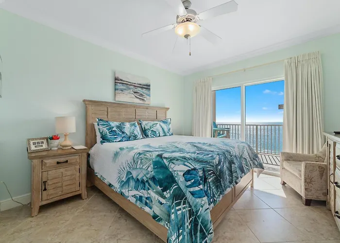 Crystal Shores West 403 *